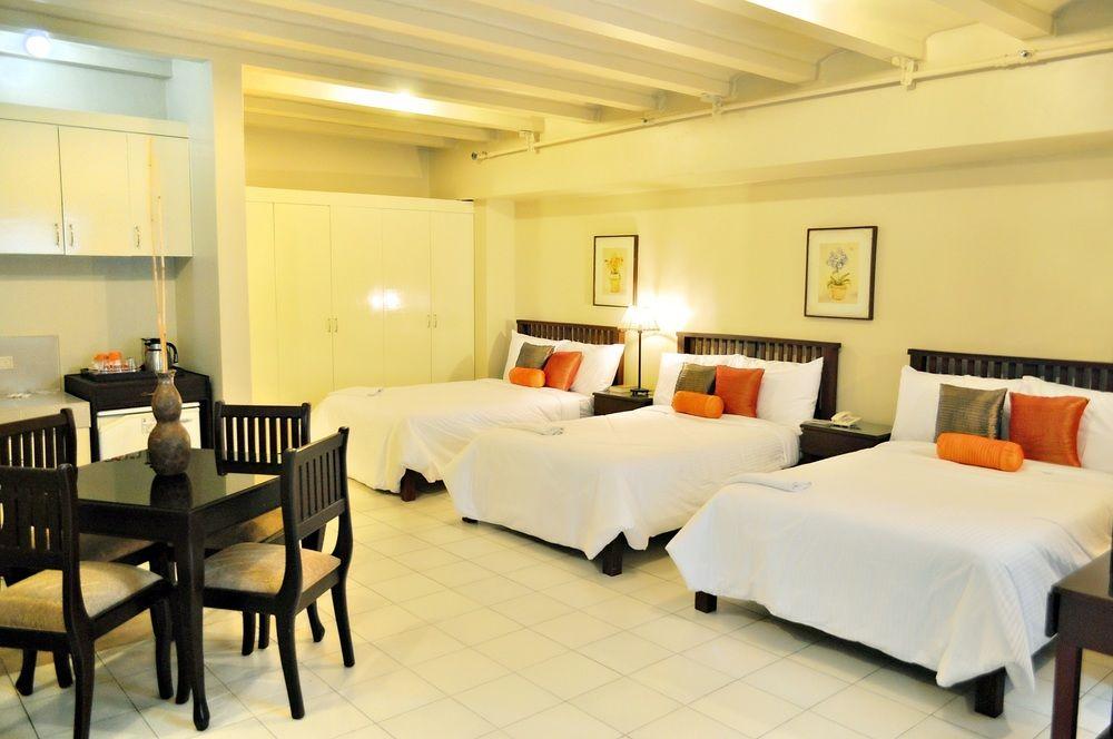 Oyo 103 Artina Suites Hotel San Pedro Makati Exterior foto